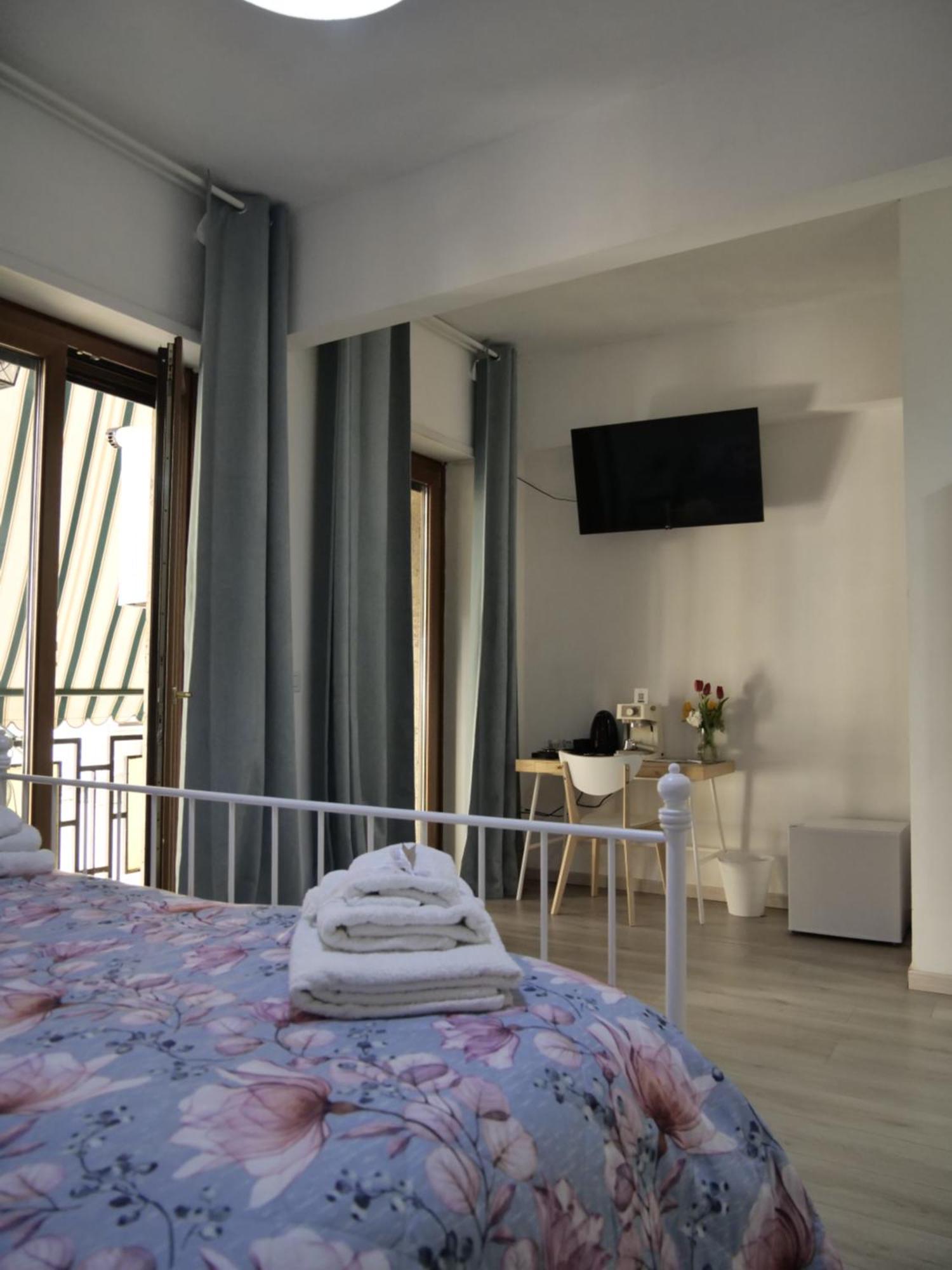 Happy In Naples Bed and Breakfast Εξωτερικό φωτογραφία